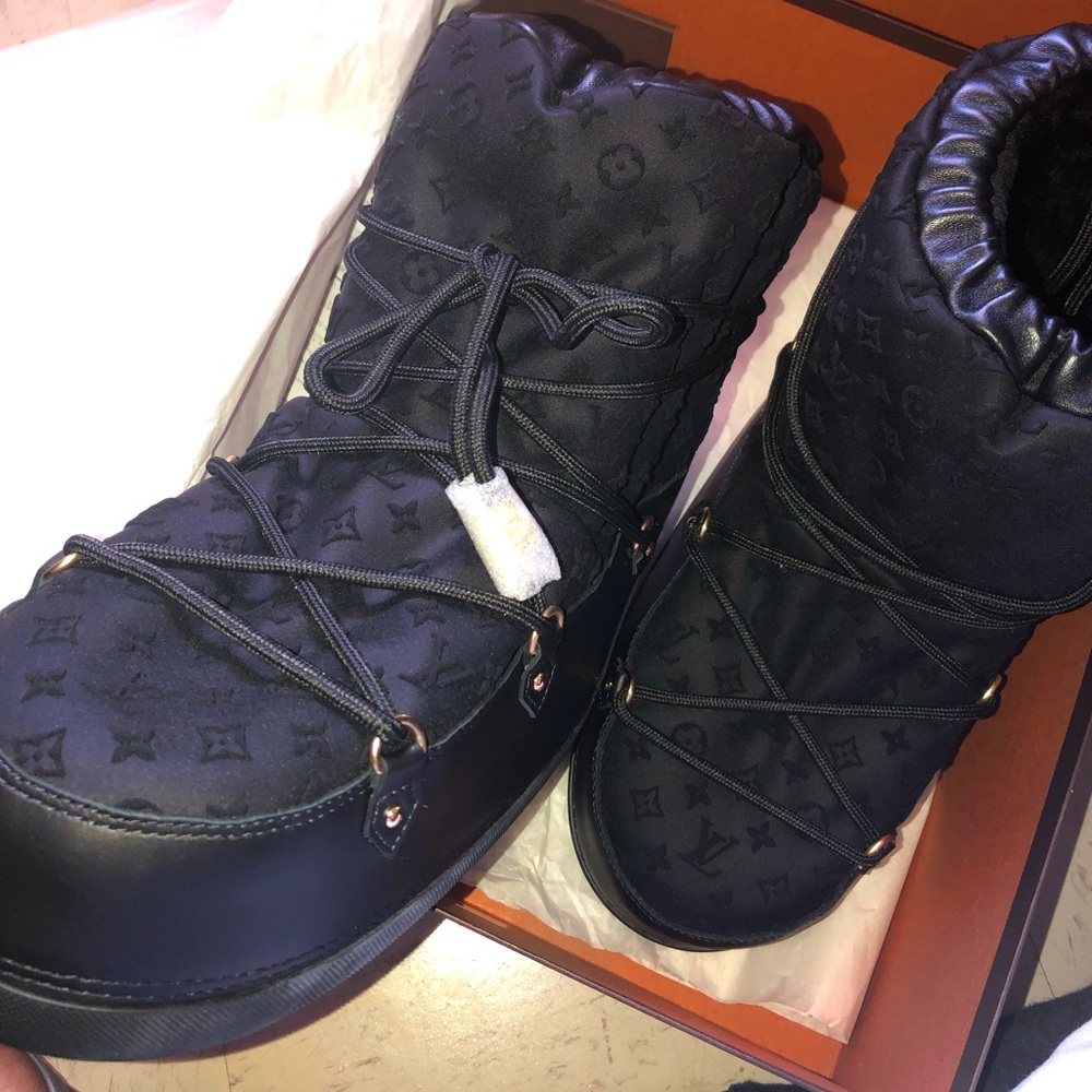 Louis Vuitton snow boots